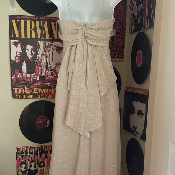 how to wear backless dress with bra Sexy Light Green 90S Prom Dress  daisystyledress